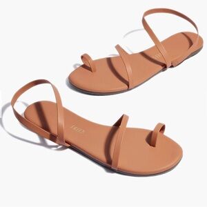 NWT Tkees Mia Napa sandals